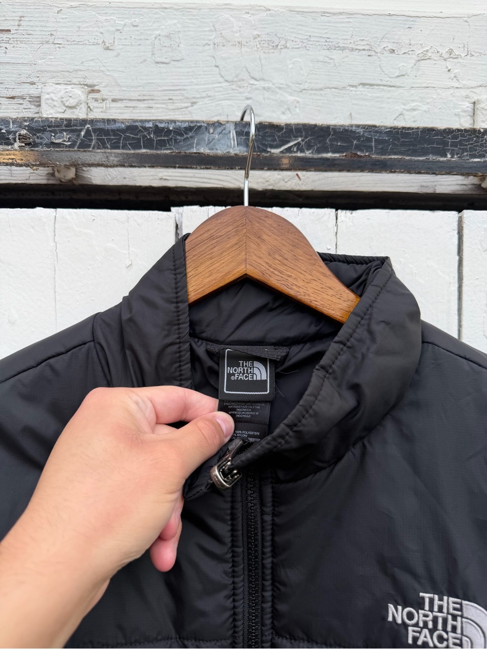The North Face Black Men’s Quilted Puffer Jacket - Picture 3 of 5